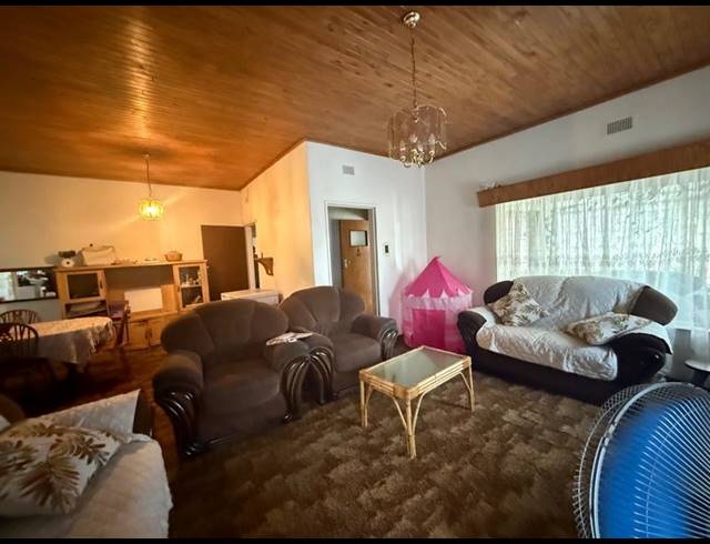 3 BEDROOM HOUSE FOR SALE IN VANDERBIJLPARK CE 1